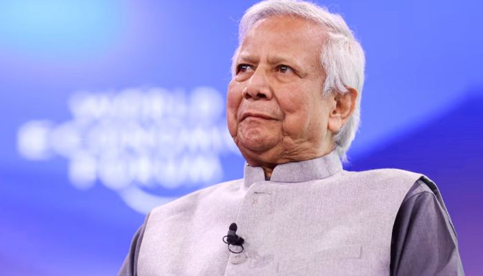 ড. ইউনূসের বিচার দাবিতে আদালত চত্বরে বিক্ষোভ