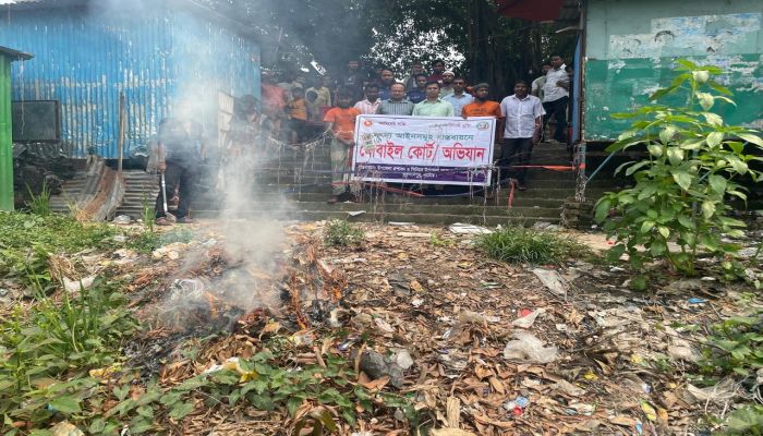 চলনবিল বাঁচাতে মাঠে প্রশাসন, বিপুল পরিমাণ নিষিদ্ধ জাল ধ্বংস