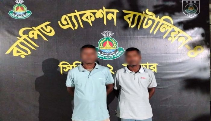 বিষাক্ত মদ পান করিয়ে হত্যা: অভিযুক্ত দুই ভাই গ্রেফতার