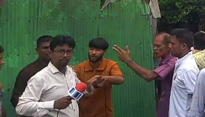 কিশোরগঞ্জে হামলার শিকার চ্যানেল ওয়ানের রিপোর্টার অপু