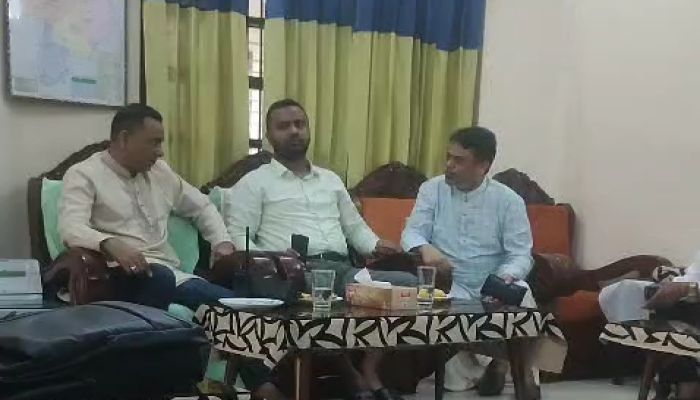 বিয়ে নয়, হচ্ছিল ‘আংটি বদল’! চিনিকল এমডির ছেলের বাল্যবিয়ে ঠেকাল প্রশাসন