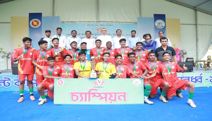 ডেভেলপমেন্ট কাপ ফুটবল টুর্নামেন্ট বালক (অনূর্ধ্ব-১৫) ২০২৬-এর সমাপনী অনুষ্ঠিত: চ্যাম্পিয়ন বরিশাল বিভাগ