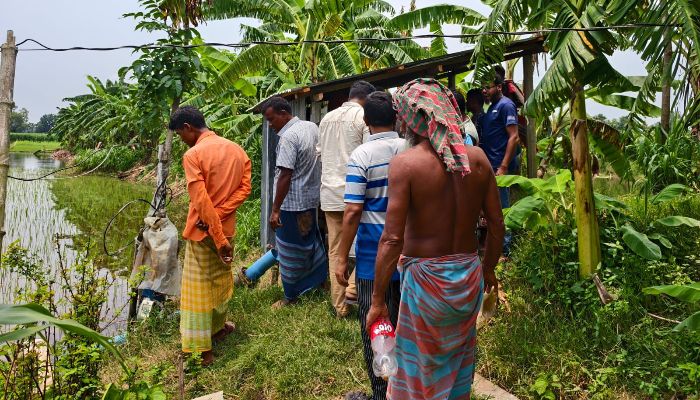 গুরুদাসপুরে চোরের তান্ডবে খোয়া গেলো কৃষকের ১২টি সেচ মোটর 