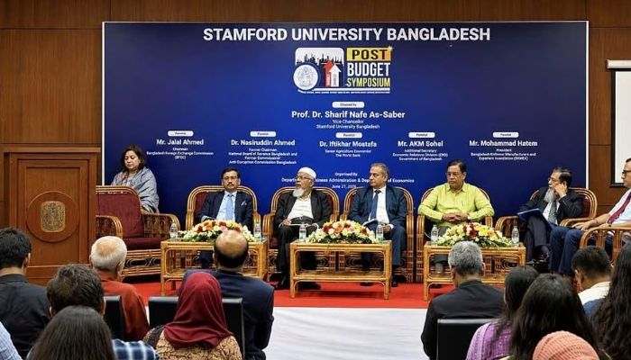 স্টামফোর্ডে বাজেটোত্তর সিম্পোজিয়াম