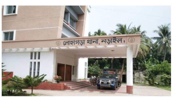 লোহাগড়ায় আঁশফল পাড়তে গিয়ে গাছ থেকে পড়ে বৃদ্ধ'র মৃত্যু 