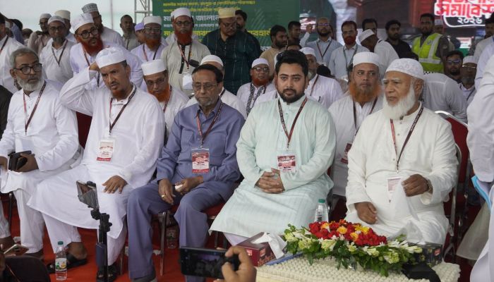 তারেক রহমানের চীন সফরের অর্জন শুন্য : নাহিদ ইসলাম