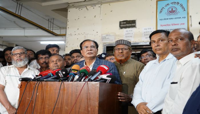 দুর্যোগ ব্যবস্থাপনা ও ত্রাণমন্ত্রী রংপুর মেডিকেল কলেজ হাসপাতালে নতুন করে ১০টি আইসিইউ শয্যা যুক্ত করা হবে