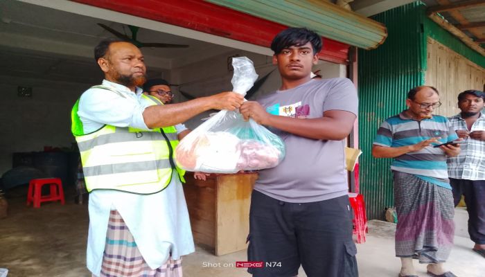রুমায় বন্যার্ত ১০০ পরিবারের পাশে মুহসিনীন ওয়েলফেয়ার সোসাইটি
