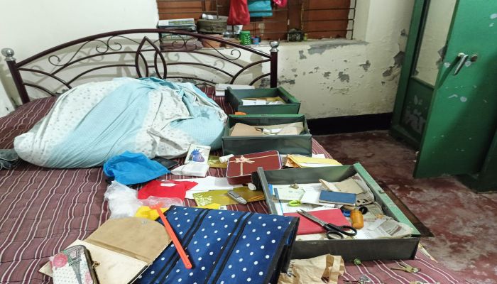ঈশ্বরগঞ্জে দুঃসাহসিক চুরি, তালা ভেঙে স্বর্ণ ও নগদ টাকা লুট