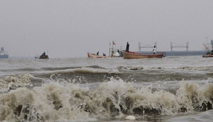 সুস্পষ্ট লঘুচাপ রূপ নিল নিম্নচাপে, ঝড়-বৃষ্টি নিয়ে আবহাওয়া অফিসের নতুন তথ্য