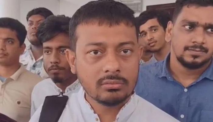 ছিনতাইয়ের মামলার পর নাসীরুদ্দীন পাটওয়ারী বললেন, ‘ধিক্কার জানাচ্ছি’