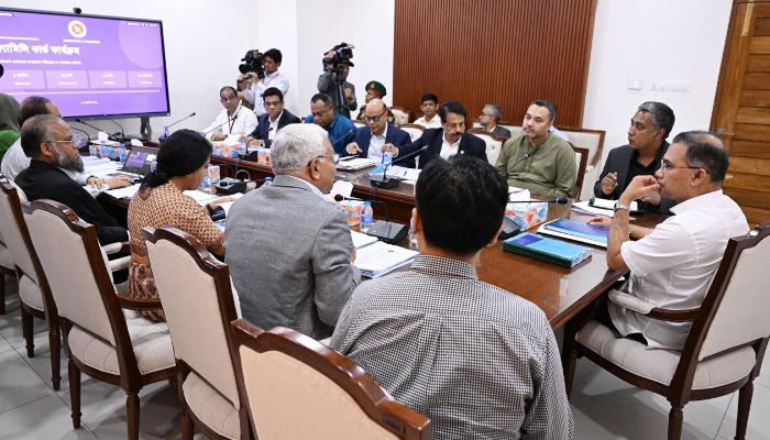 প্রধানমন্ত্রীর সভাপতিত্বে ফ্যামিলি কার্ড সম্প্রসারণ পরিকল্পনা নিয়ে বৈঠক