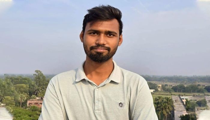 সিট বাতিল, হল ছাড়ার নির্দেশ; তবুও হলেই অবস্থান রাবি ছাত্রদল নেতা