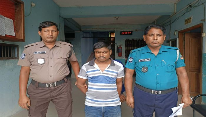 রংপুরে চায়ের দোকানের আড়ালে মাদক ব্যবসা, যুবক কারাগারে
