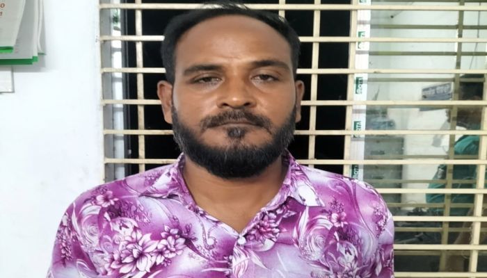প্রতারণা করে সাত বিঘা জমি বিক্রি চেক ডিজঅর্নার মামলায় গ্ৰেফতার