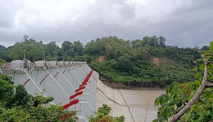 খুলে দেয়া হলো কর্ণফুলী পানি বিদ্যুৎ কেন্দ্রের বাঁধের ১৬ জলকপাট