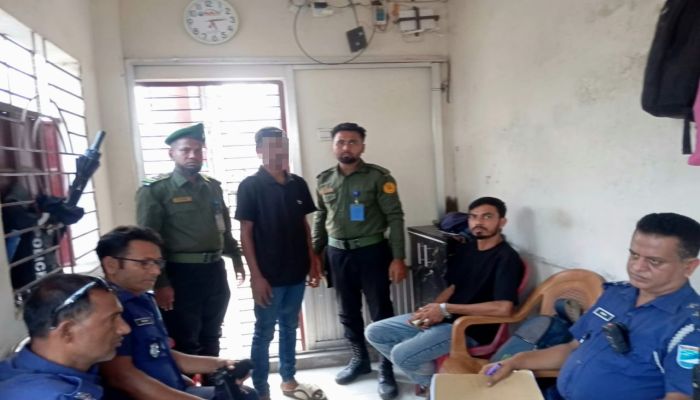 *আনসারের তৎপরতায় নারায়ণগঞ্জে ছিনতাইকারী আটক*