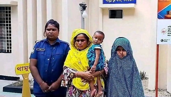 গাইবান্ধায় ১৪ মাস বয়সী শিশুকে ৪০ হাজার টাকায় বিক্রির অভিযোগ, উদ্ধার করল পুলিশ 