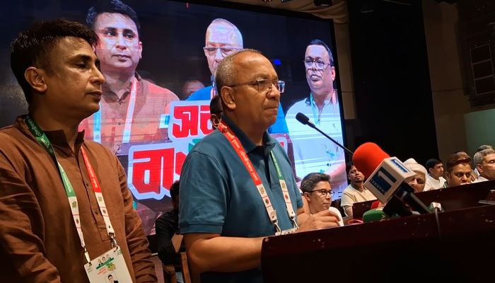 যুবদলকে প্রতিদ্বন্দ্বি মনে করবেন না: বিএনপি নেতাদের উদ্দেশ্যে আবদুল মোনায়েম মুন্না