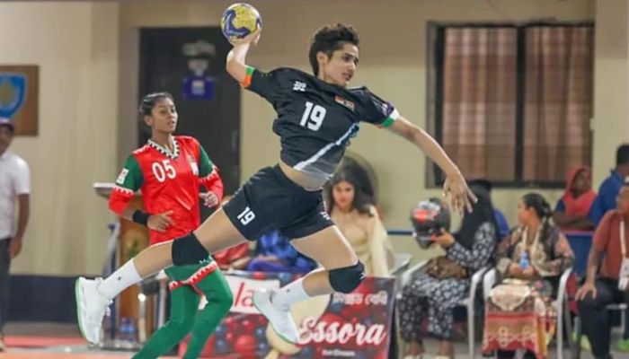 ইসরাইল ও যুক্তরাষ্ট্রের সঙ্গে যুদ্ধে ইরানের ৩০ উড়োজাহাজ ধ্বংস