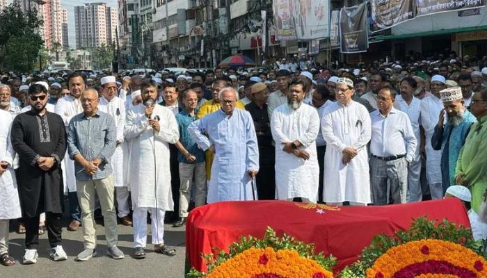 নয়াপল্টনে সালাহউদ্দিন আহমেদের দ্বিতীয় জানাজা সম্পন্ন